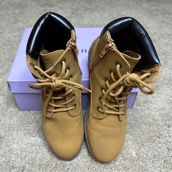 Madden Girl camel laced utility boots w/ side zip and black leather on the ankle - Picture 2 of 6